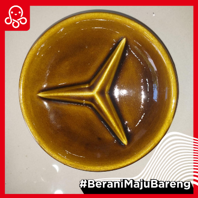 Pajangan Mercedes Benz